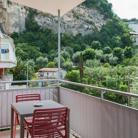 Futura Funky House - De Vivo Realty Appartement *